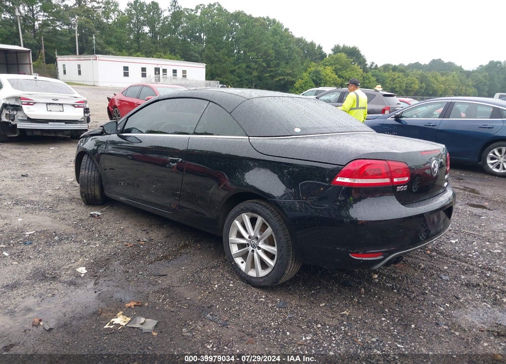 2013 VOLKSWAGEN EOS KOMFORT/SPORT VIN: WVWBW8AH4DV001137