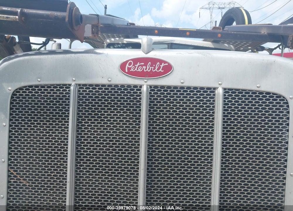 2016 PETERBILT 389 VIN: 1NPXDP9X8GD318181