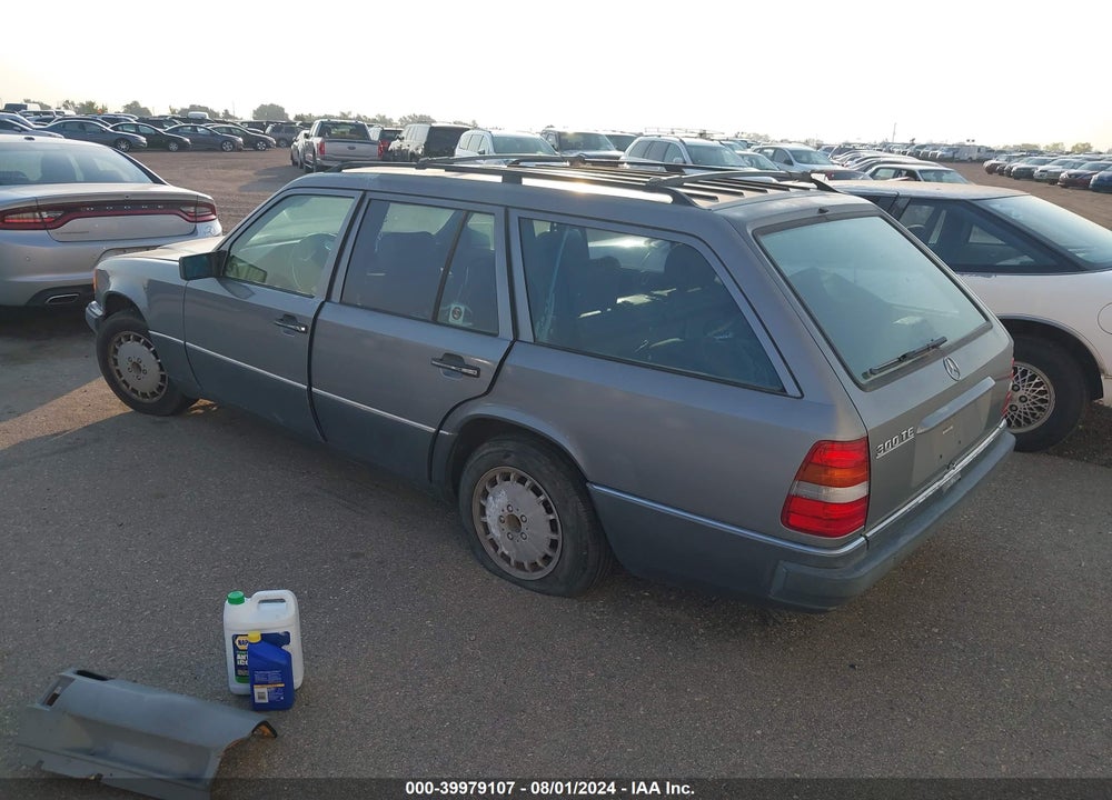 1992 MERCEDES-BENZ 300 TE VIN: WDBEA90D4NF214180