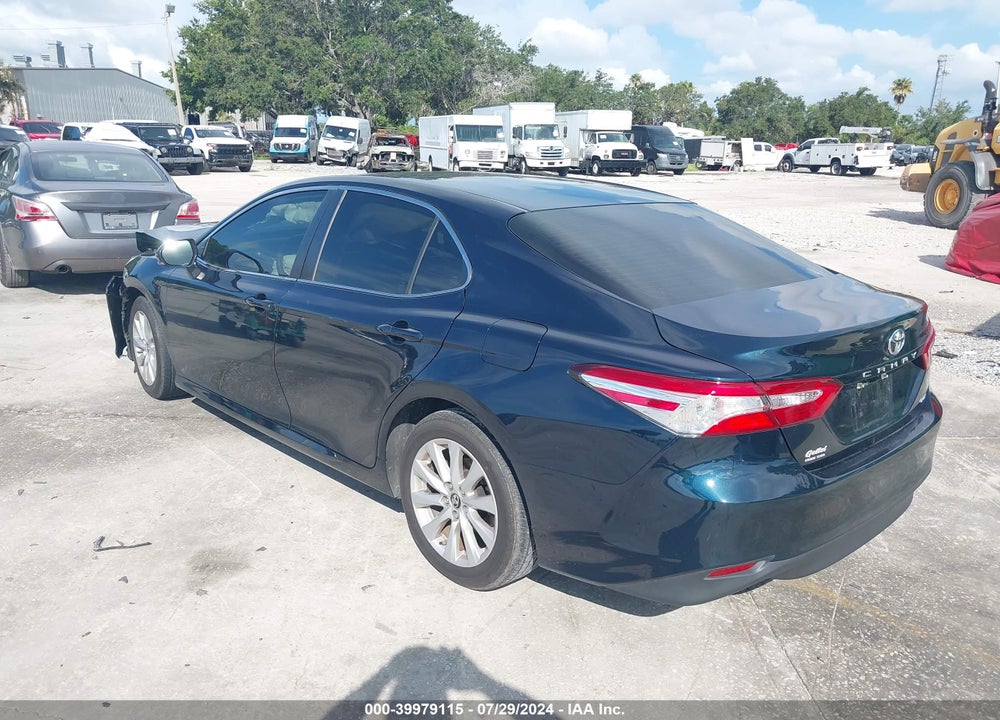 2018 TOYOTA CAMRY LE VIN: JTNB11HK5J3014215