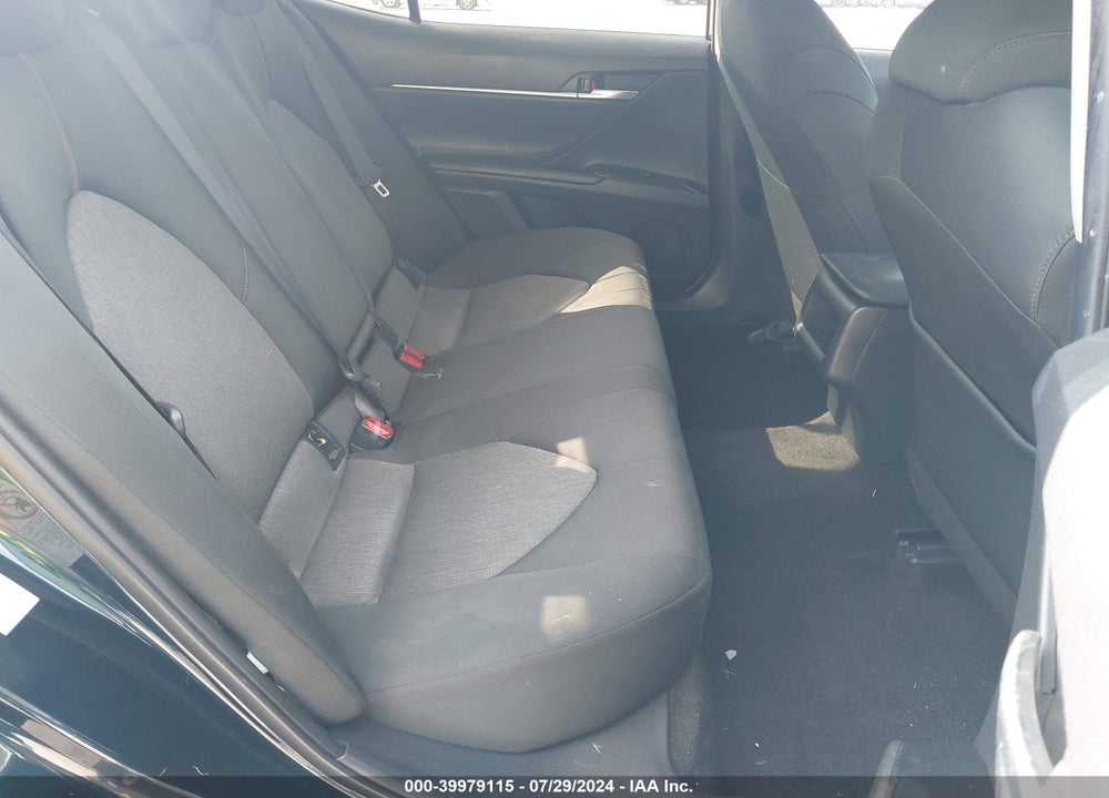 2018 TOYOTA CAMRY LE VIN: JTNB11HK5J3014215