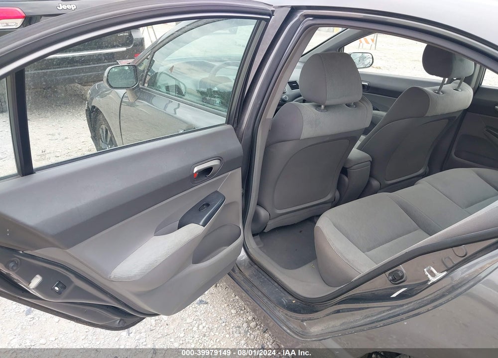 2010 HONDA CIVIC LX VIN: 19XFA1E51AE047418