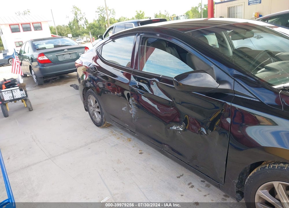 2016 HYUNDAI ELANTRA SE VIN: KMHDH4AE4GU575843