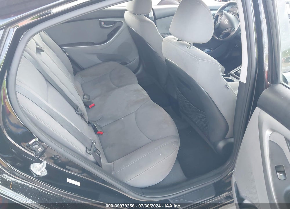 2016 HYUNDAI ELANTRA SE VIN: KMHDH4AE4GU575843