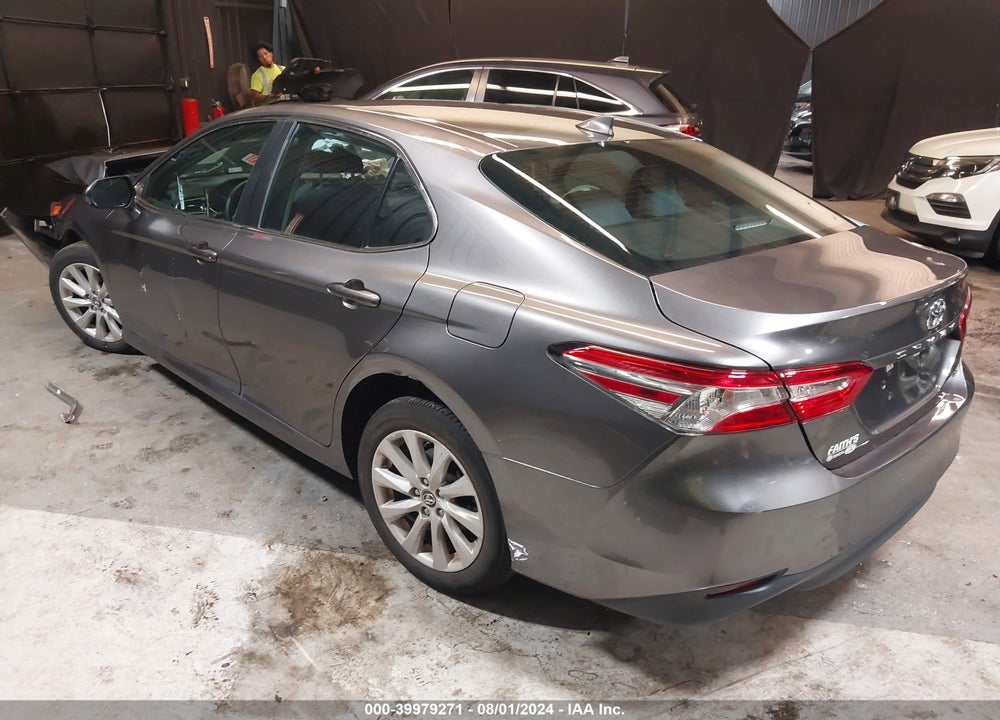 2019 TOYOTA CAMRY LE VIN: 4T1B11HK2KU831850
