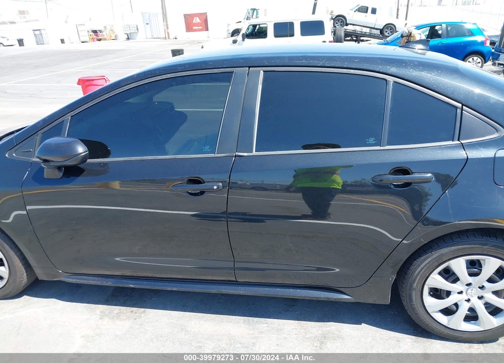 2020 TOYOTA COROLLA LE VIN: 5YFEPRAE4LP078551