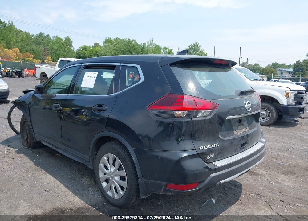2018 NISSAN ROGUE S VIN: KNMAT2MV6JP552432