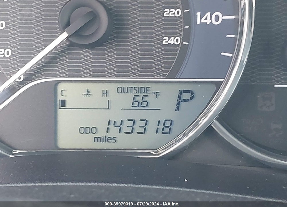 2014 TOYOTA COROLLA VIN: 5YFBURHE2EP038781