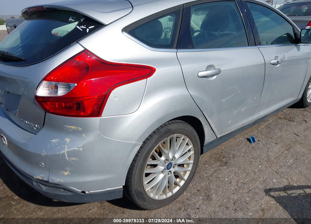 2013 FORD FOCUS TITANIUM VIN: 1FADP3N23DL138358