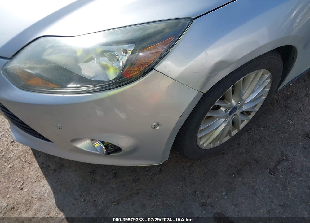2013 FORD FOCUS TITANIUM VIN: 1FADP3N23DL138358