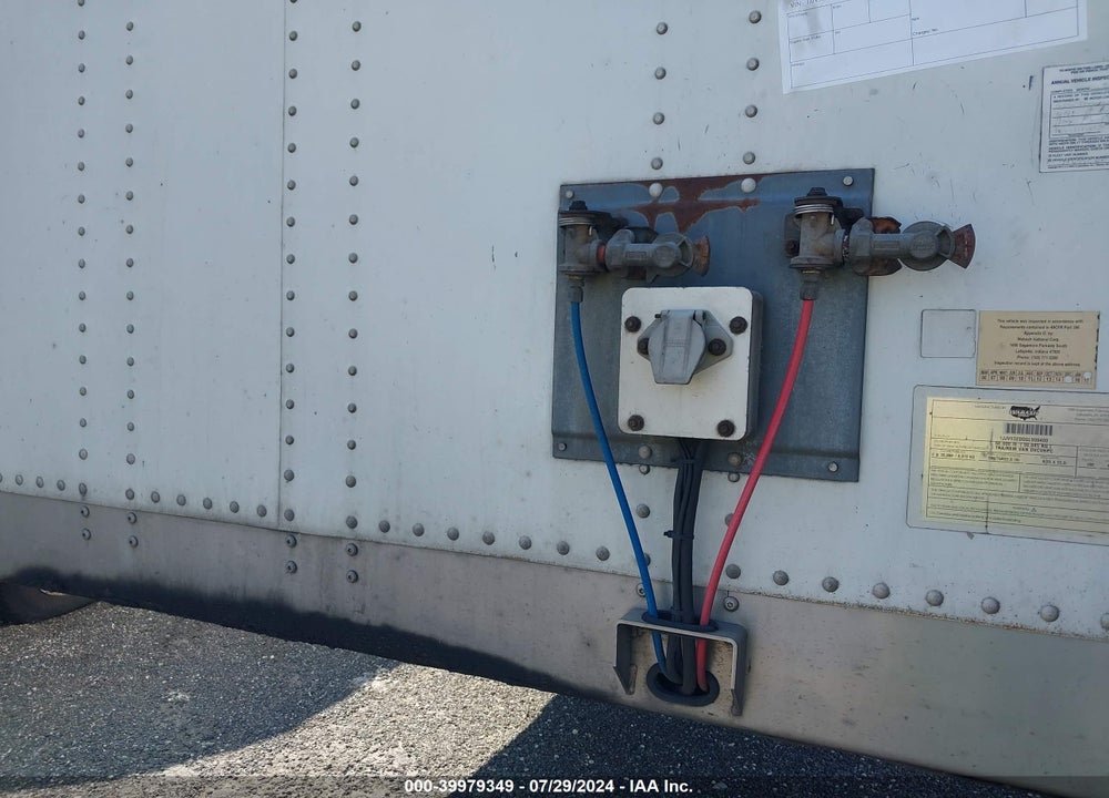 2016 WABASH NATIONAL CORP TRAILER VIN: 1JJV532D0GL909400
