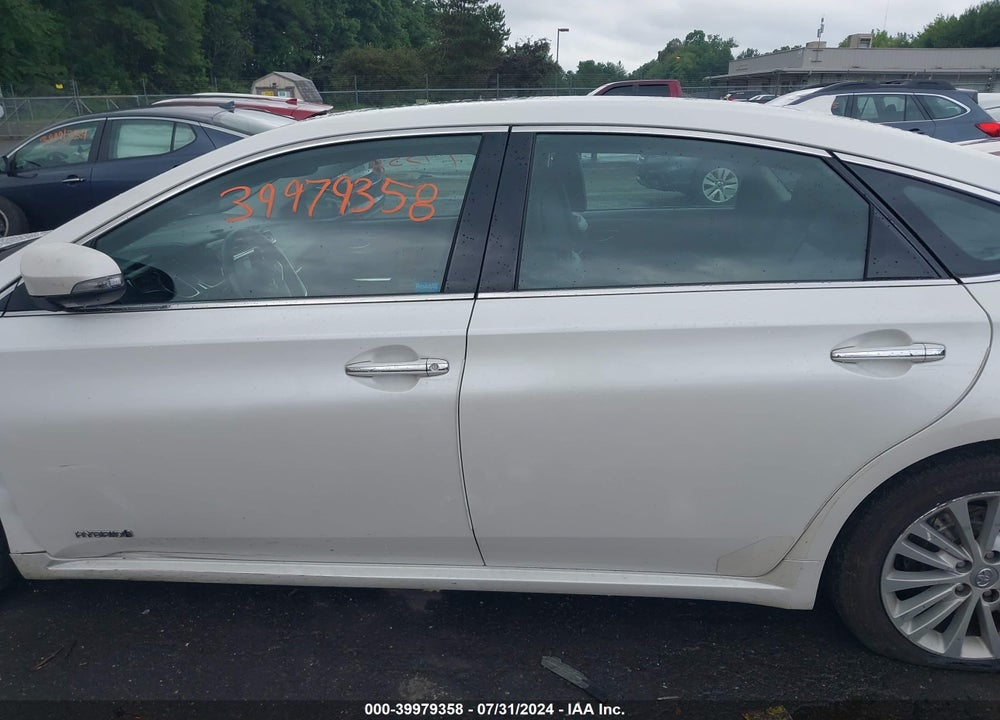 2014 TOYOTA AVALON HYBRID LIMITED VIN: 4T1BD1EB4EU032698