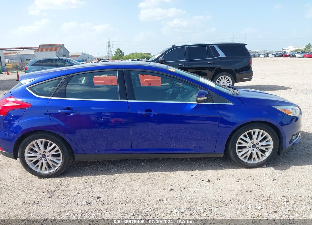 2015 FORD FOCUS TITANIUM VIN: 1FADP3N28FL300178