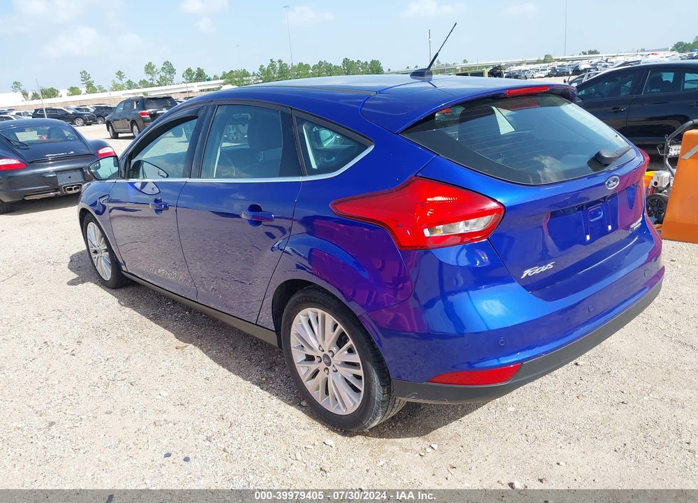 2015 FORD FOCUS TITANIUM VIN: 1FADP3N28FL300178