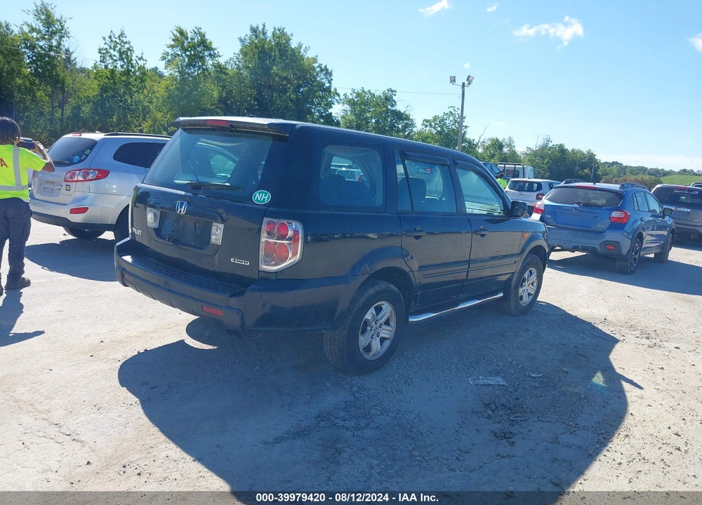 2006 HONDA PILOT LX VIN: 2HKYF181X6H521470