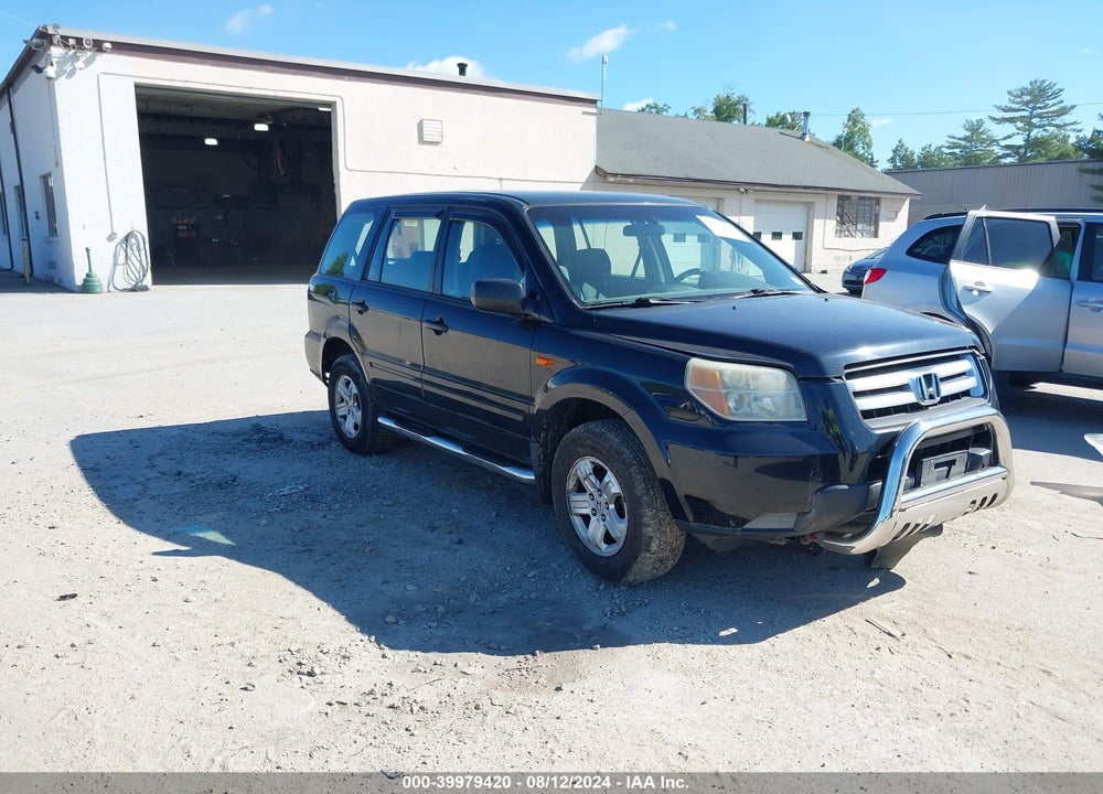2006 HONDA PILOT LX VIN: 2HKYF181X6H521470