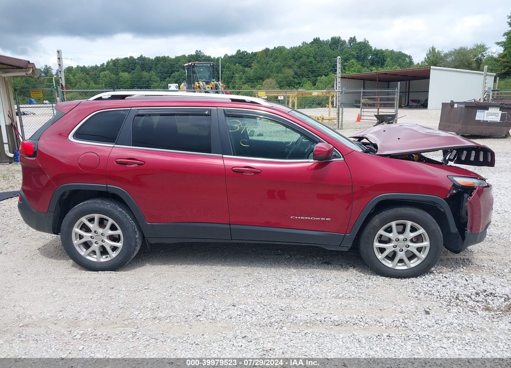 2017 JEEP CHEROKEE LATITUDE 4X4 VIN: 1C4PJMCB8HW546022