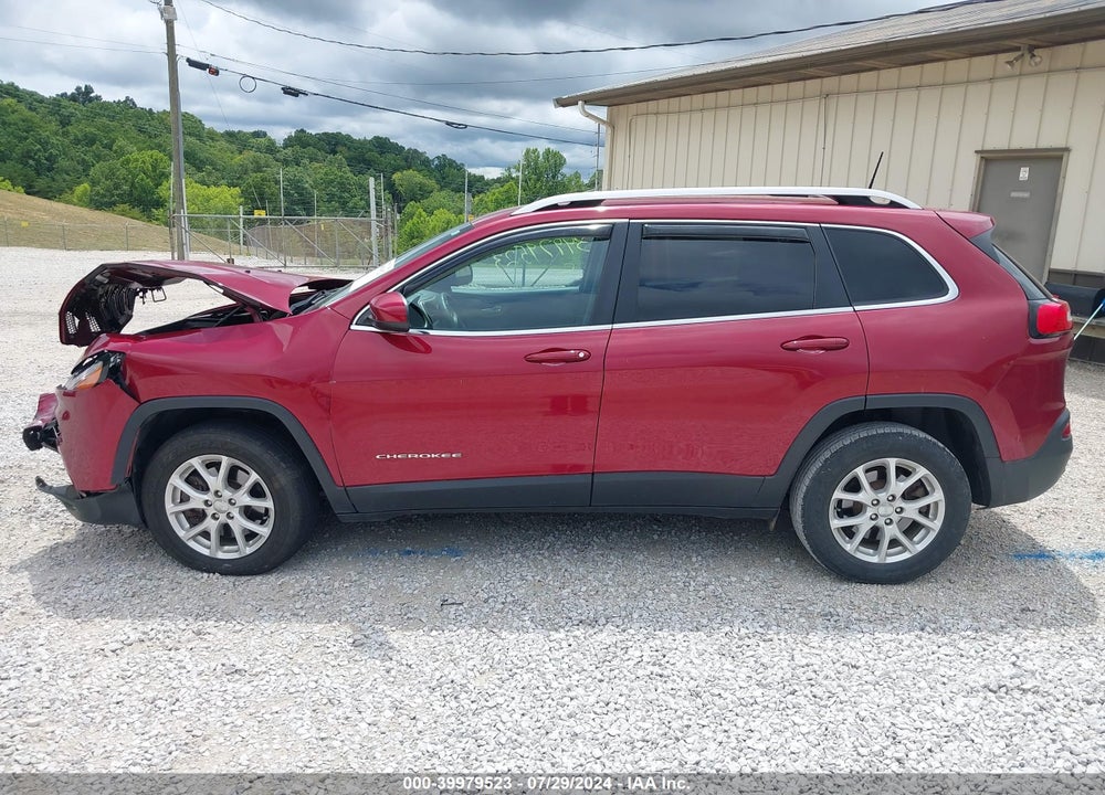 2017 JEEP CHEROKEE LATITUDE 4X4 VIN: 1C4PJMCB8HW546022