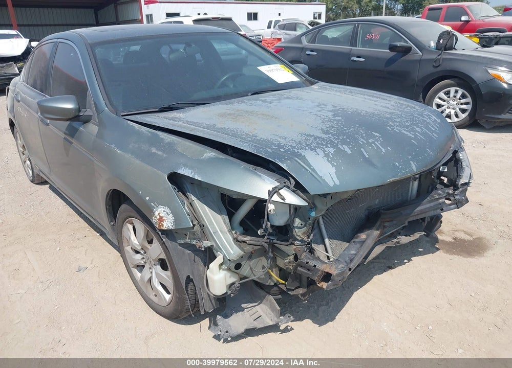 2008 HONDA ACCORD VIN: 1HGCP26728A004812