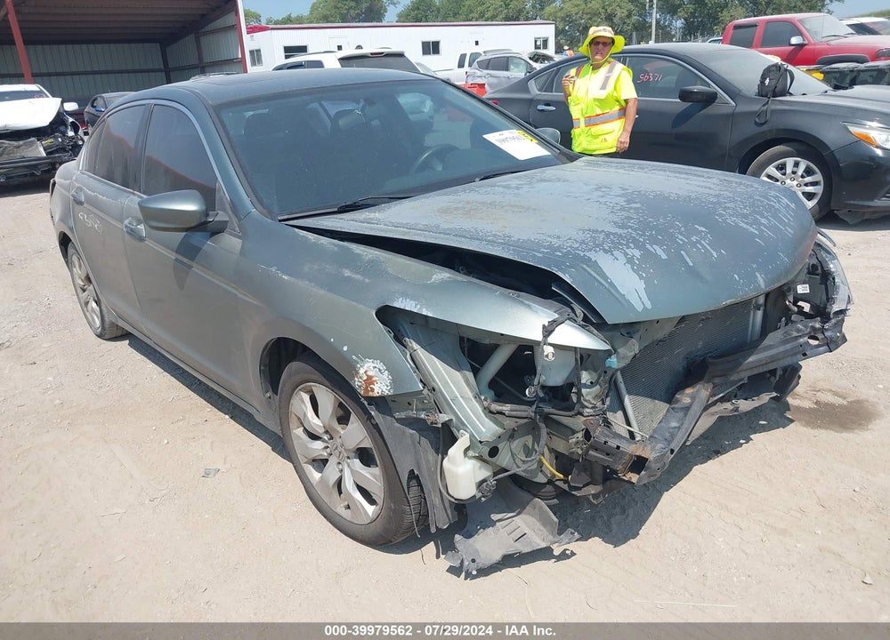 2008 HONDA ACCORD VIN: 1HGCP26728A004812