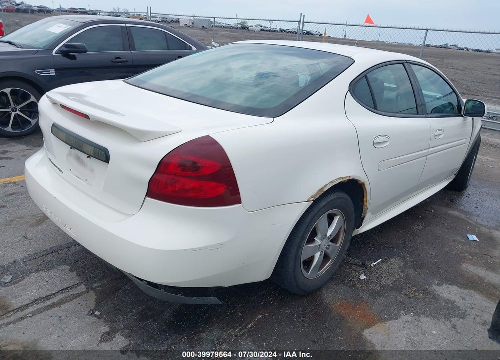 2008 PONTIAC GRAND PRIX VIN: 2G2WP552081103825