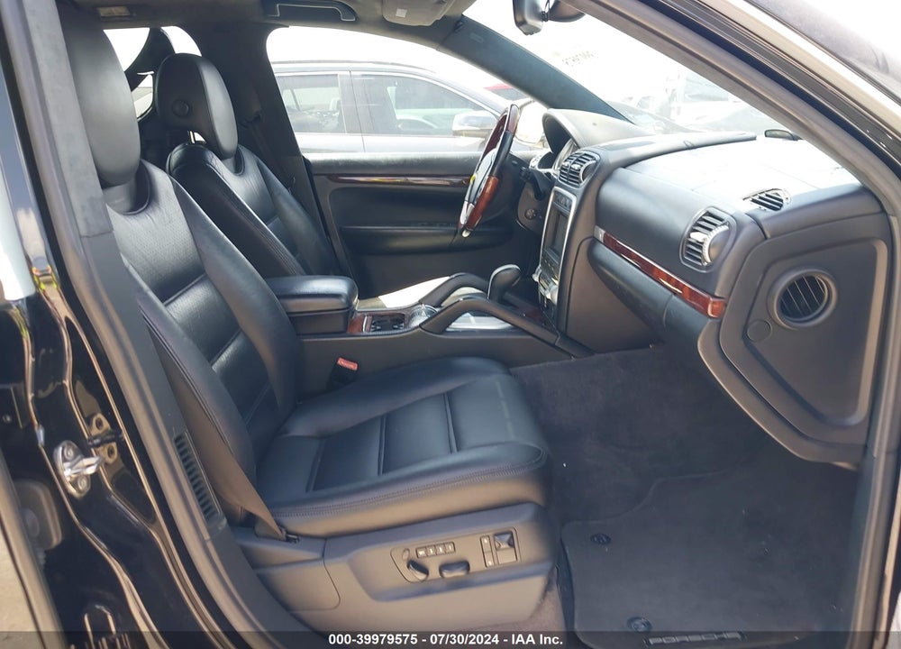 2005 PORSCHE CAYENNE TURBO VIN: WP1AC29P45LA90720