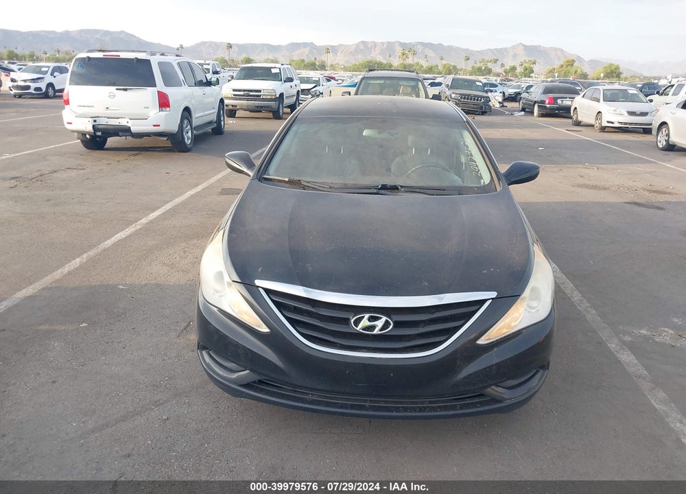 2013 HYUNDAI SONATA GLS VIN: 5NPEB4AC1DH653221