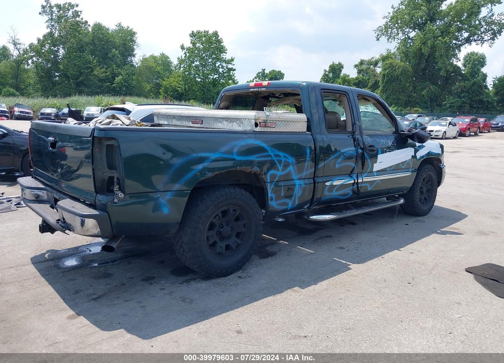 2006 GMC SIERRA 1500 SLT VIN: 1GTEK19B26E107606
