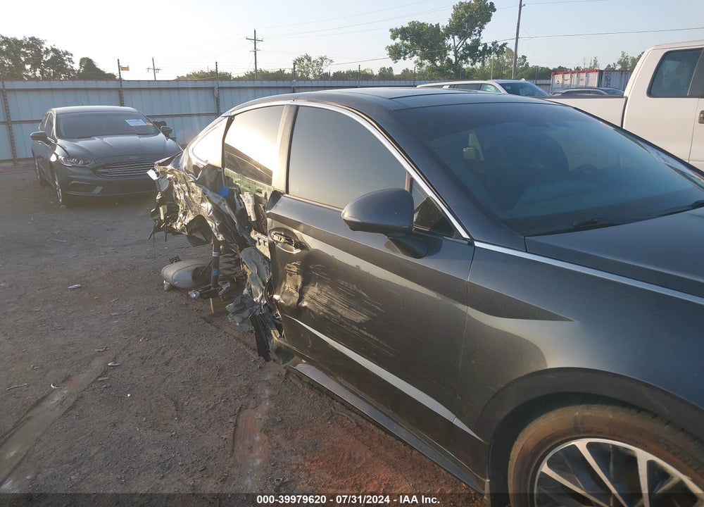 2022 HYUNDAI SONATA LIMITED VIN: KMHL34J29NA193600