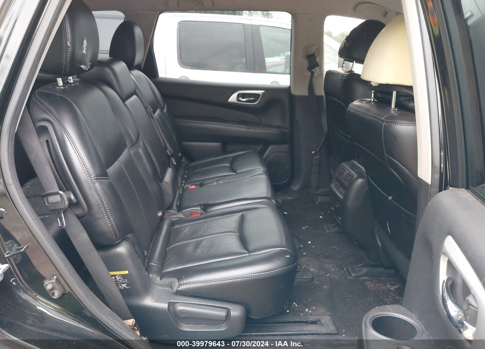 2015 NISSAN PATHFINDER SL VIN: 5N1AR2MMXFC605990