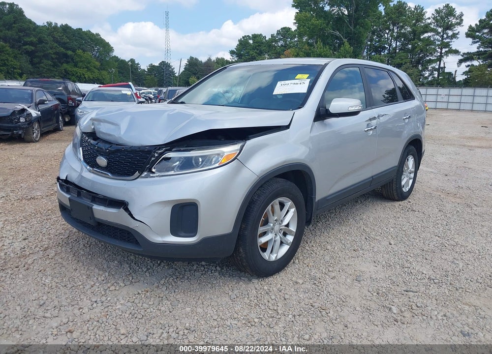 2014 KIA SORENTO LX VIN: 5XYKT3A60EG515571