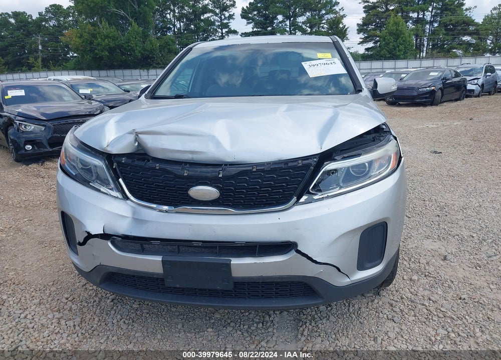 2014 KIA SORENTO LX VIN: 5XYKT3A60EG515571