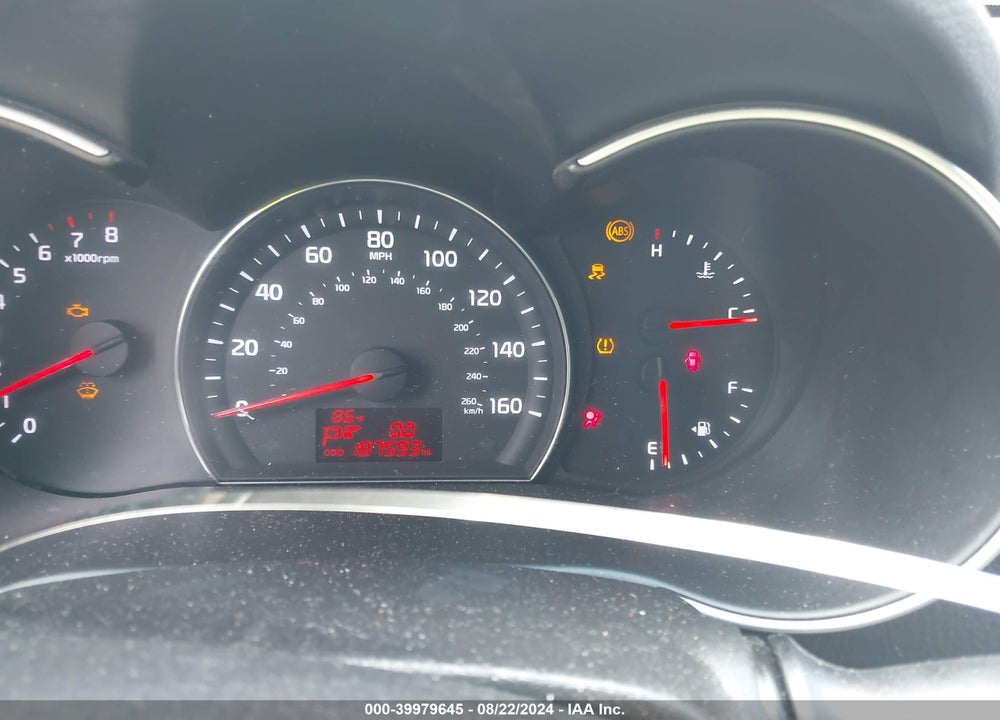 2014 KIA SORENTO LX VIN: 5XYKT3A60EG515571