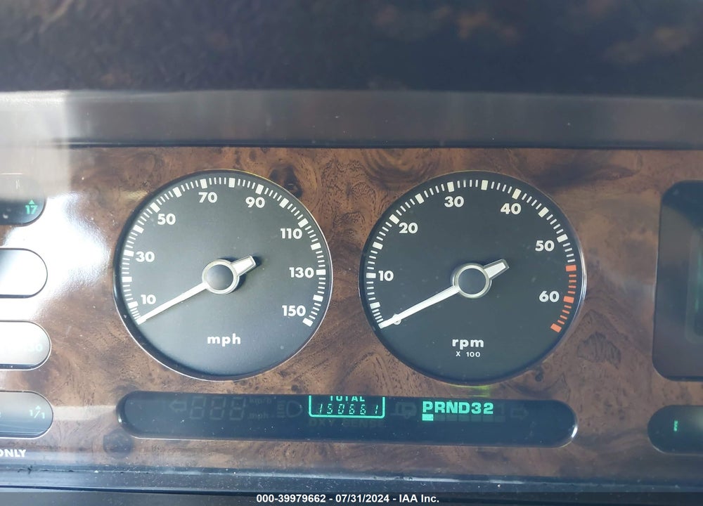 1988 JAGUAR XJ6 VIN: SAJHV1541JC513197