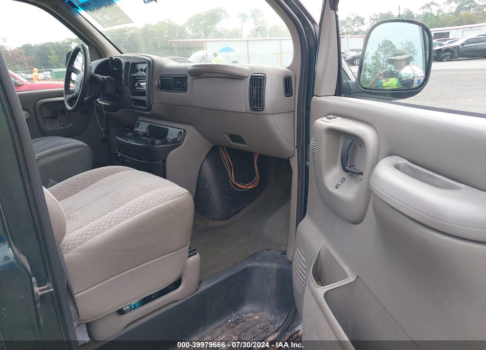 2001 CHEVROLET EXPRESS VIN: 1GNFG15M511170154
