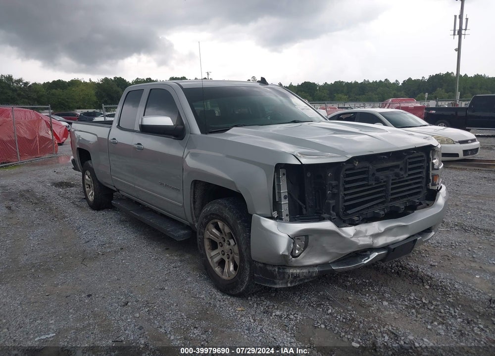 2017 CHEVROLET SILVERADO 1500 2LT VIN: 1GCVKREC1HZ326419