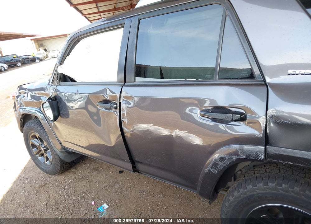 2018 TOYOTA 4RUNNER SR5 VIN: JTEBU5JR8J5501516