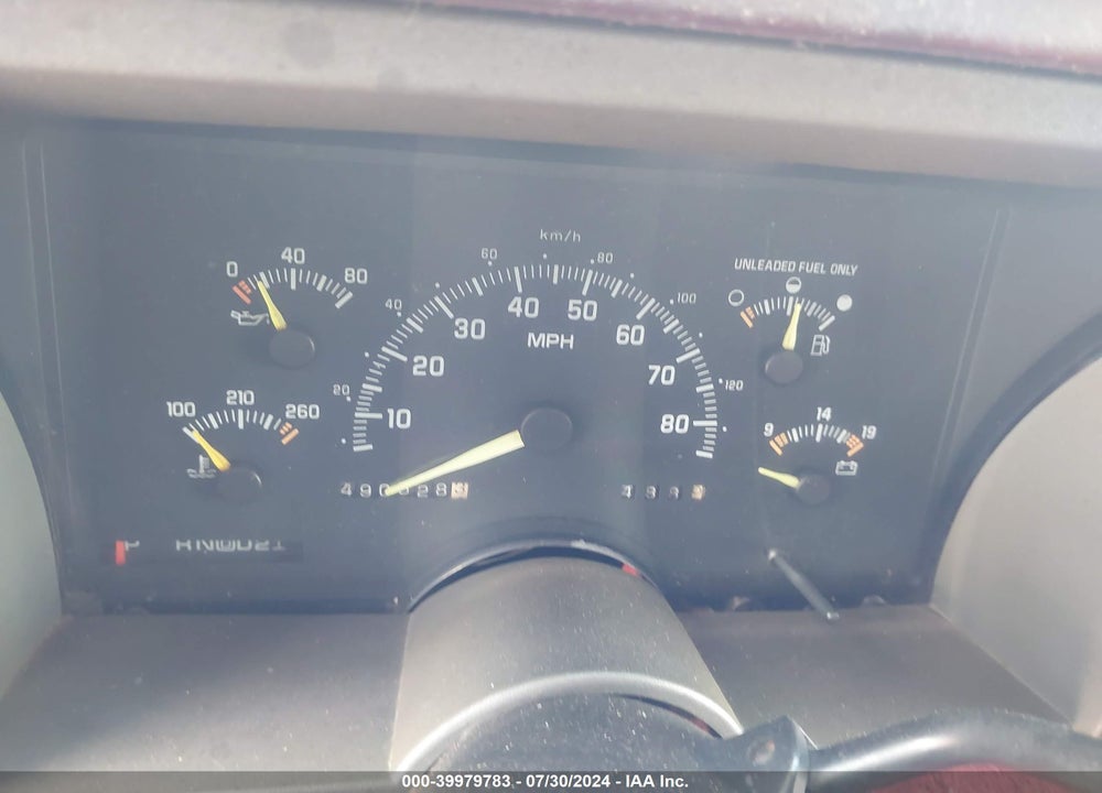 1994 GMC SIERRA C1500 VIN: 2GTEC19Z5R1588113
