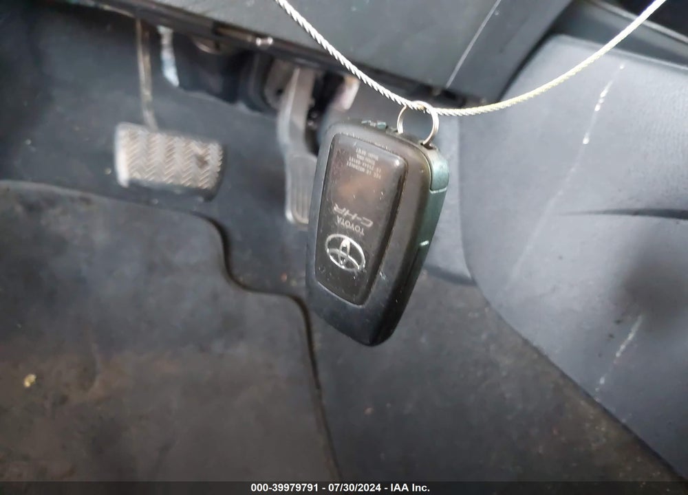 2018 TOYOTA C-HR XLE PREMIUM VIN: NMTKHMBXXJR021549