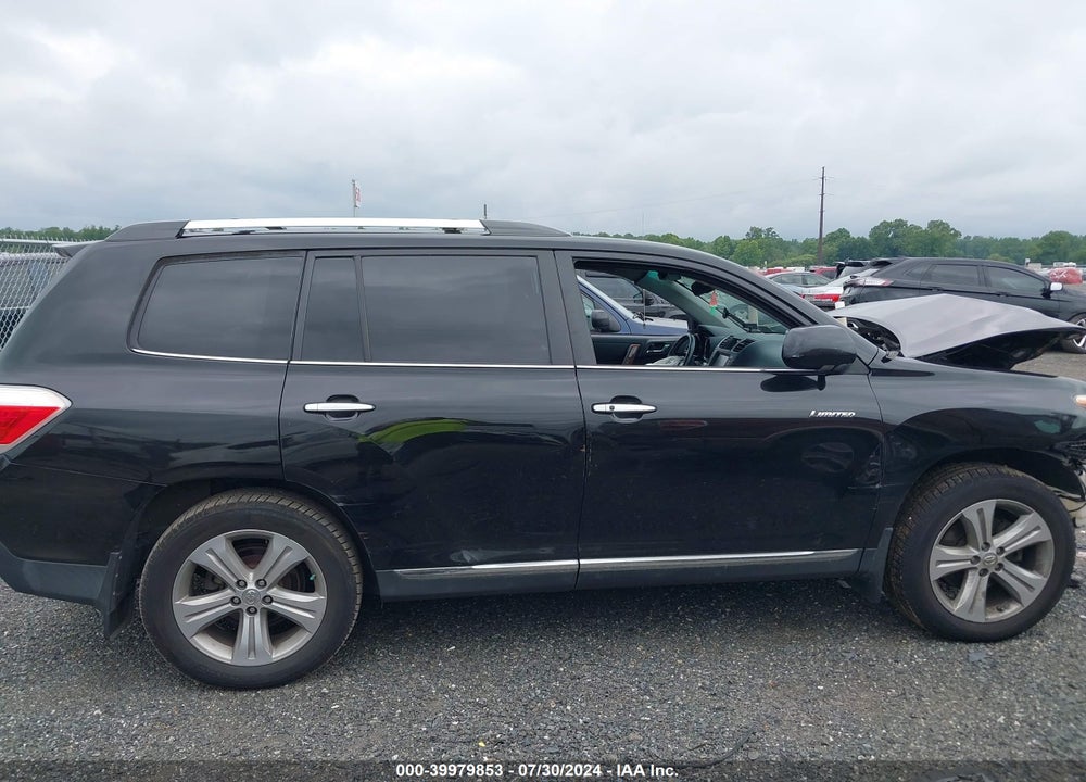 2013 TOYOTA HIGHLANDER V6 LIMITED VIN: 5TDDK3EH5DS271957