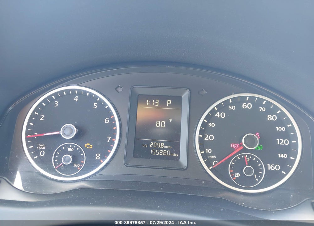 2011 VOLKSWAGEN TIGUAN S VIN: WVGAV7AX8BW001936