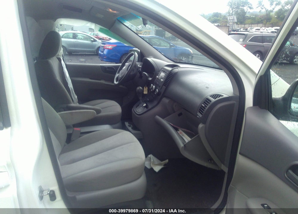 2014 KIA SEDONA LX VIN: KNDMG4C79E6571813