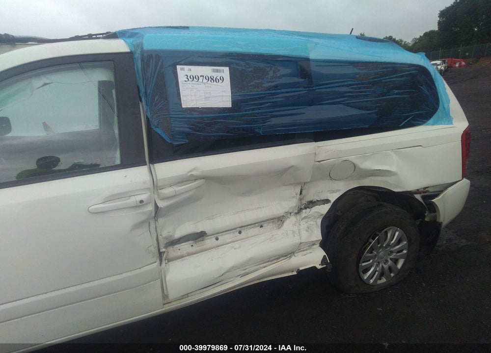 2014 KIA SEDONA LX VIN: KNDMG4C79E6571813