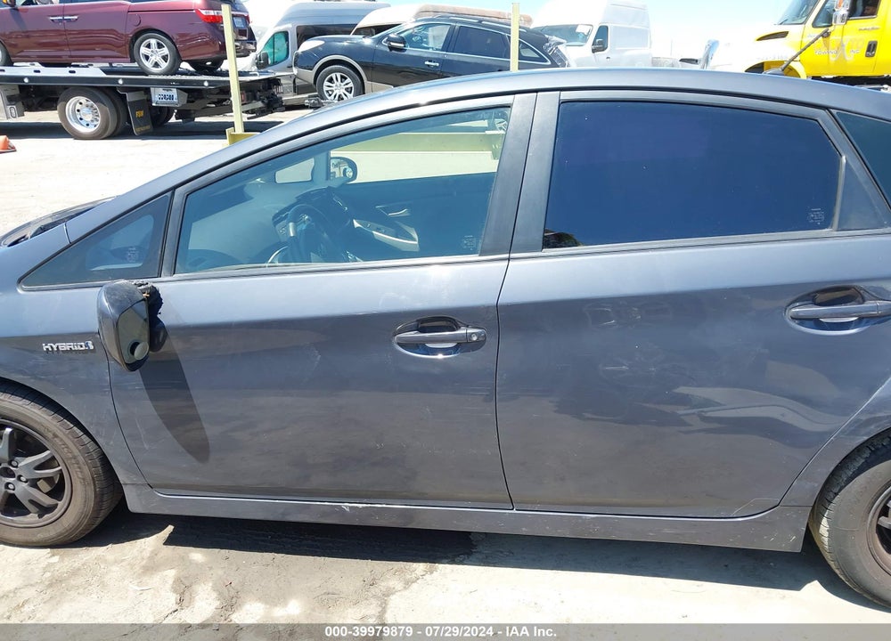 2015 TOYOTA PRIUS TWO VIN: JTDKN3DU2F0465820
