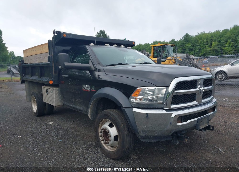 2018 RAM 5500 CHASSIS TRADESMAN/SLT VIN: 3C7WRNAL5JG233801