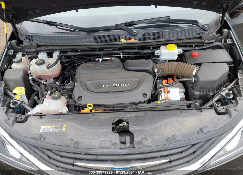 2018 CHRYSLER PACIFICA HYBRID LIMITED VIN: 2C4RC1N73JR116228