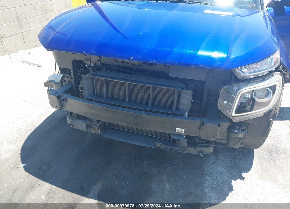 2023 HYUNDAI VENUE LIMITED VIN: KMHRC8A38PU262398