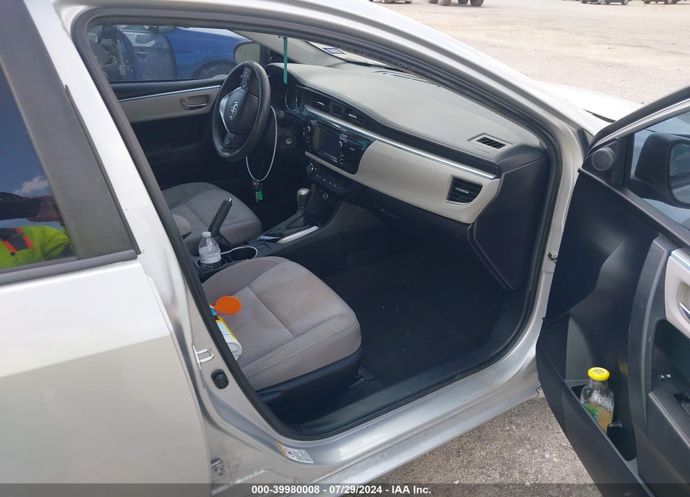 2015 TOYOTA COROLLA LE VIN: 5YFBURHEXFP326209