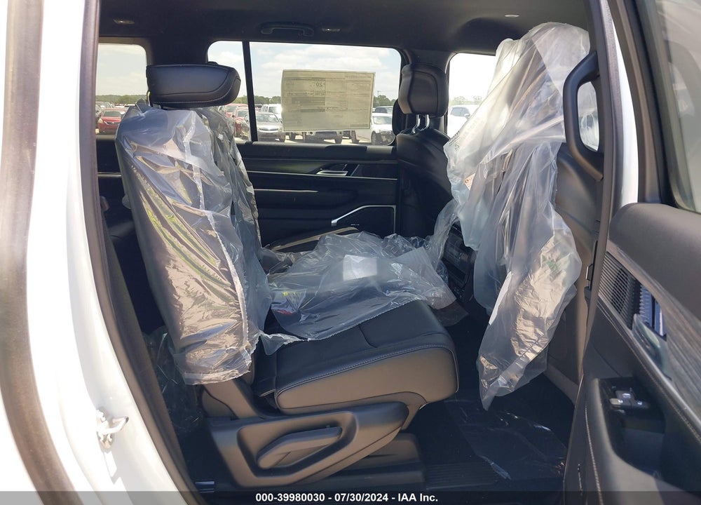 2024 JEEP WAGONEER L SERIES II 4X2 VIN: 1C4SJRBPXRS106588