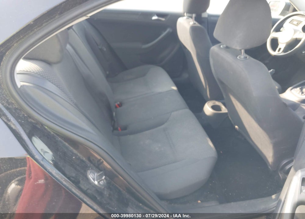 2011 VOLKSWAGEN JETTA 2.0L S VIN: 3VW2K7AJ3BM019478